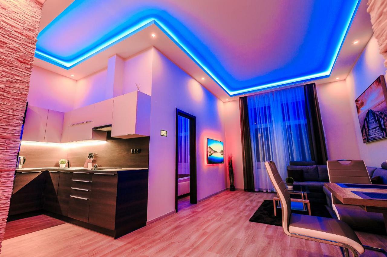 Luxury Smart Apartments Сегед Экстерьер фото
