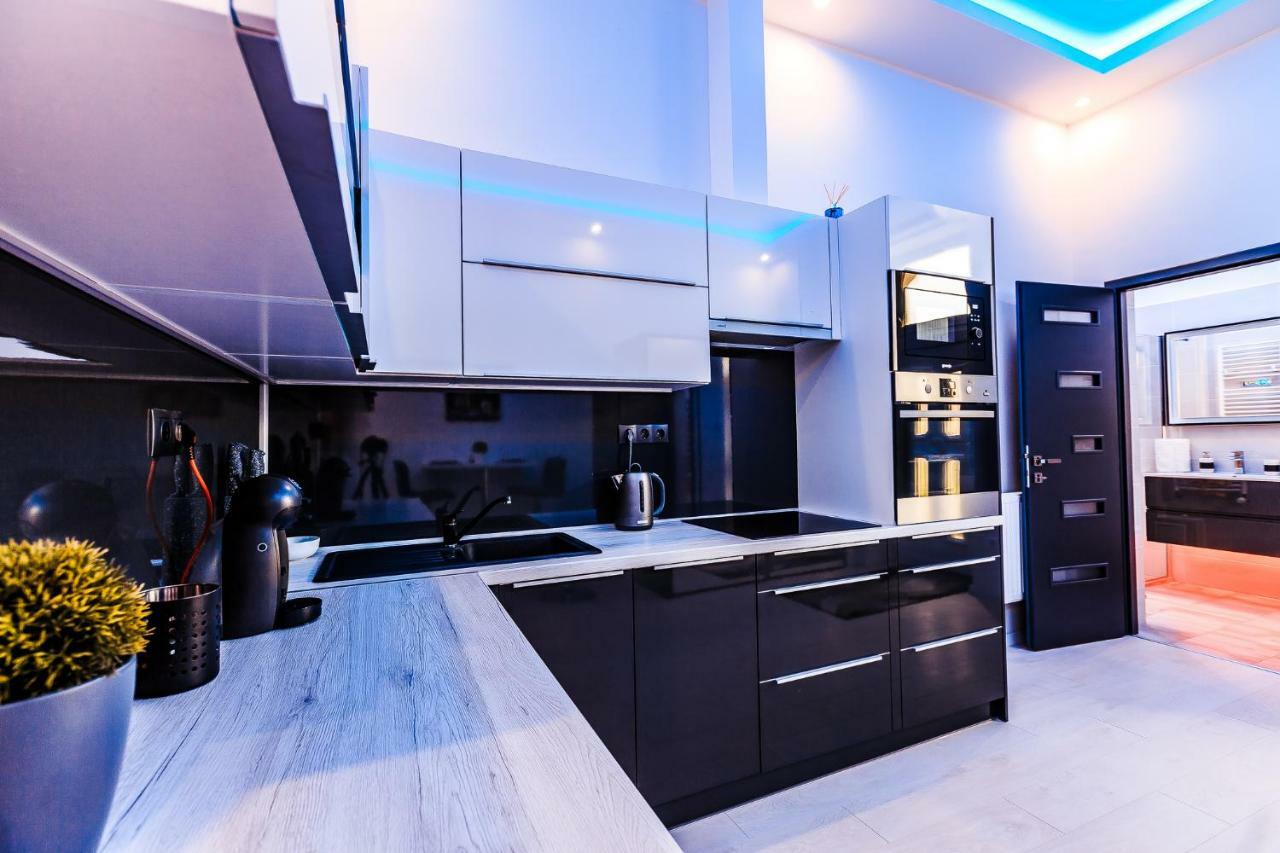 Luxury Smart Apartments Сегед Экстерьер фото